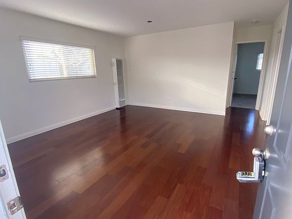 2nd image of 1219-1225 Thomas Ave