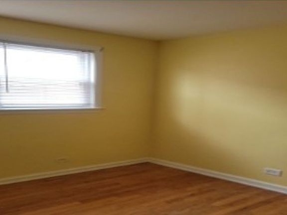 5th image of 6019 W 59th St