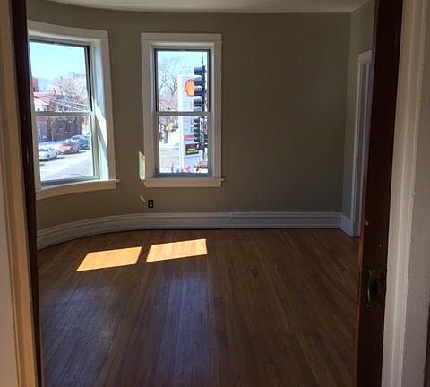 4th image of 3603 N Ashland Ave