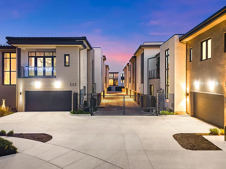 501 N Santa Anita Ave #A — Photo 2