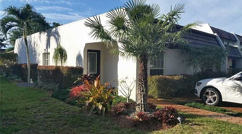 1st image of 6738 Crooked Palm Ln