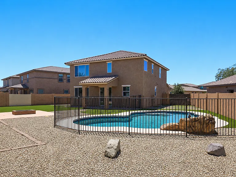 41396 W Rio Bravo Dr — Photo 32