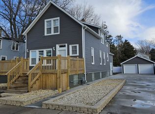 13823 S School St, Riverdale, IL