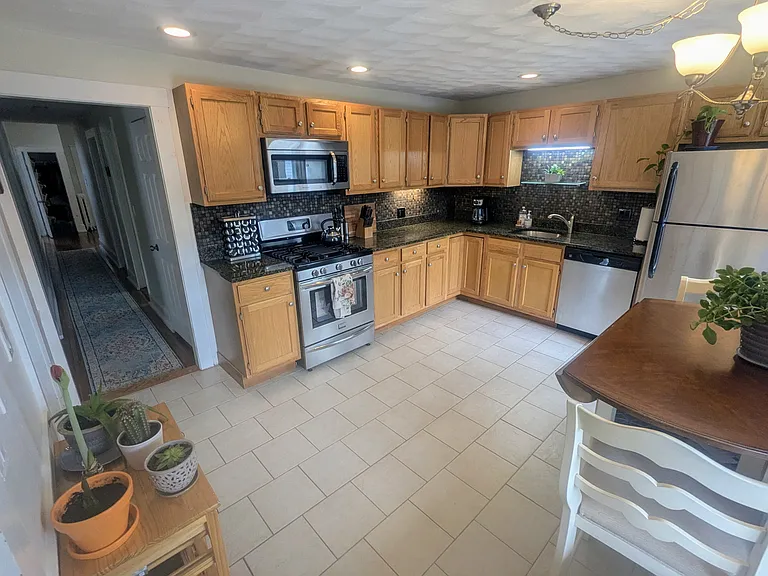 25 Tewksbury St #1 — Photo 1