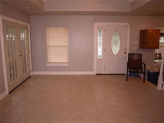 5th image of 621 Huntlee Dr