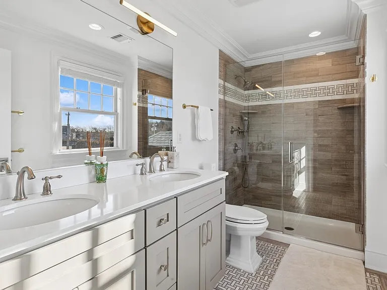 3 Village Green Dr — Photo 10