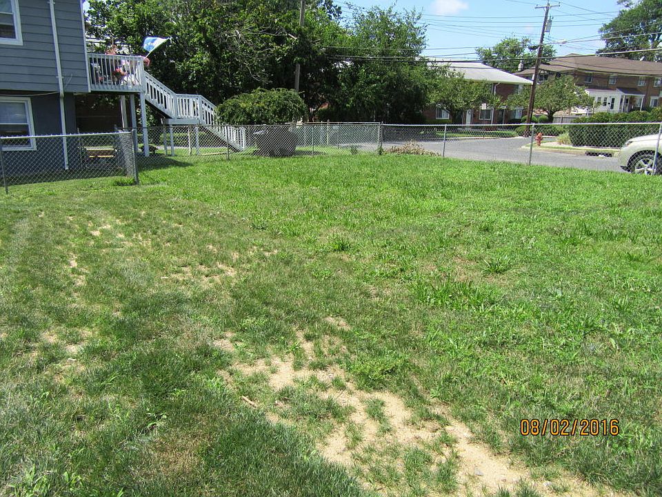 2nd image of 52 Sternberger Ave