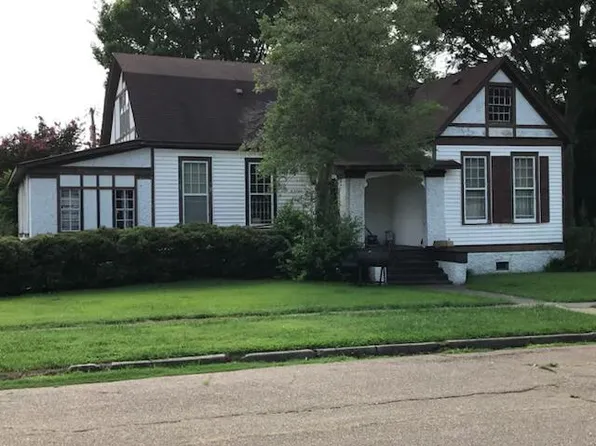 137 Fairland Pl, Clarksdale, MS 38614