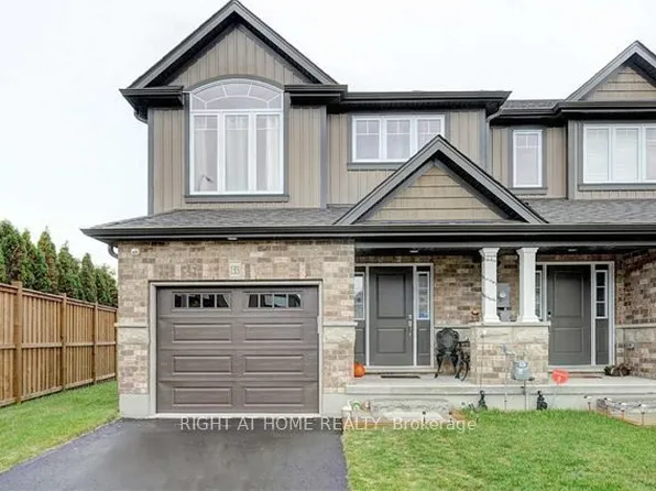 133 Templewood Dr, Kitchener, ON N2R 1Y4