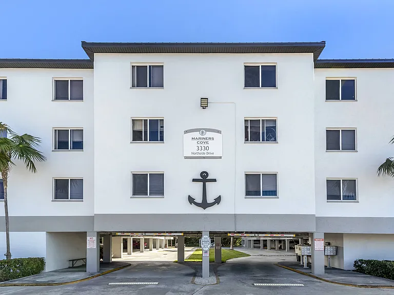 Mariner's Cove Apartments — Photo 1