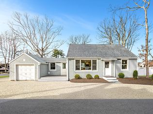 3 Pine Rd, Sag Harbor, NY 11963