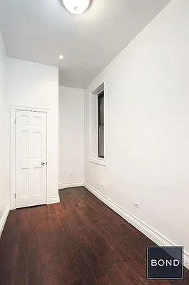 Rented by Bond New York | media 9