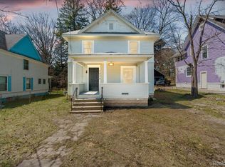 1026 S Jackson St, Jackson, MI 49203