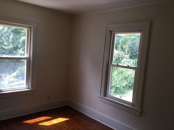 5th image of 2111 N Broadway St