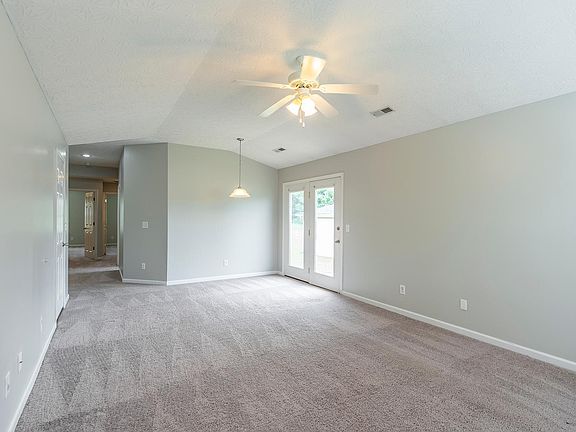5th image of 407 Cricket Ln