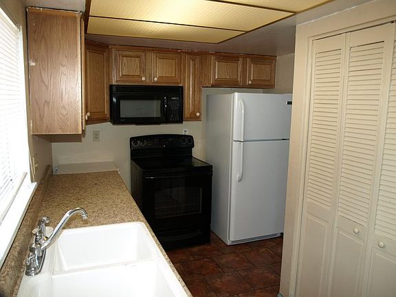 Kitchen includes all Appliances