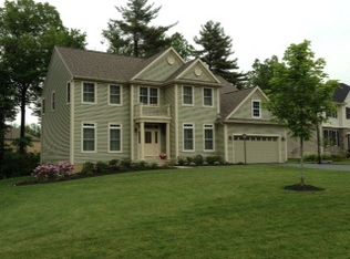 23 Shelbourne Dr, Halfmoon, NY 12065