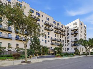 100 W Broadway #6Q, Long Beach, NY 11561