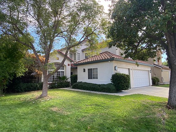 2nd image of 1120 Palomar Ct