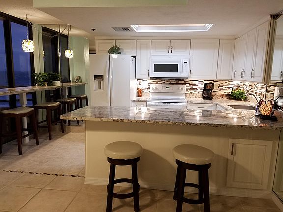 5th image of 3023 S Atlantic Ave APT 404