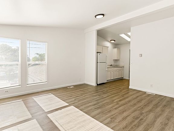 3rd image of 2239 48th Ave #0