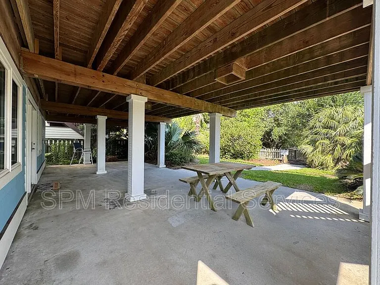 1154 Monroe Ln — Photo 35