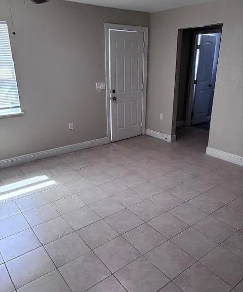 5393 SE 48th Ave #C — Photo 4