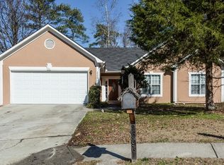 2596 Waterfall Ct, Ellenwood, GA 30294