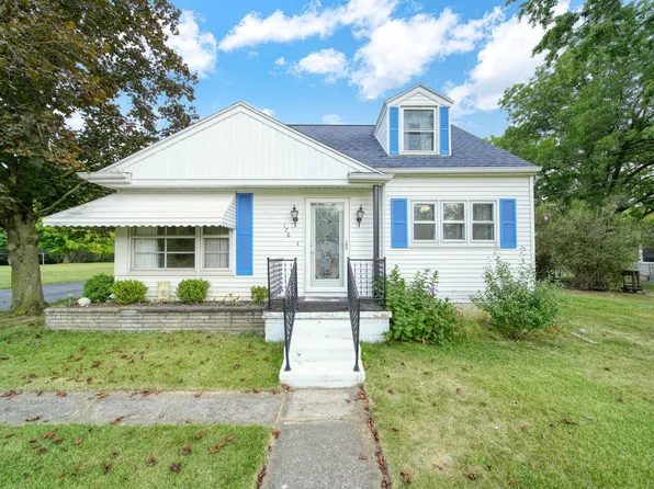 176 N State St, Michigan Center, MI 49254