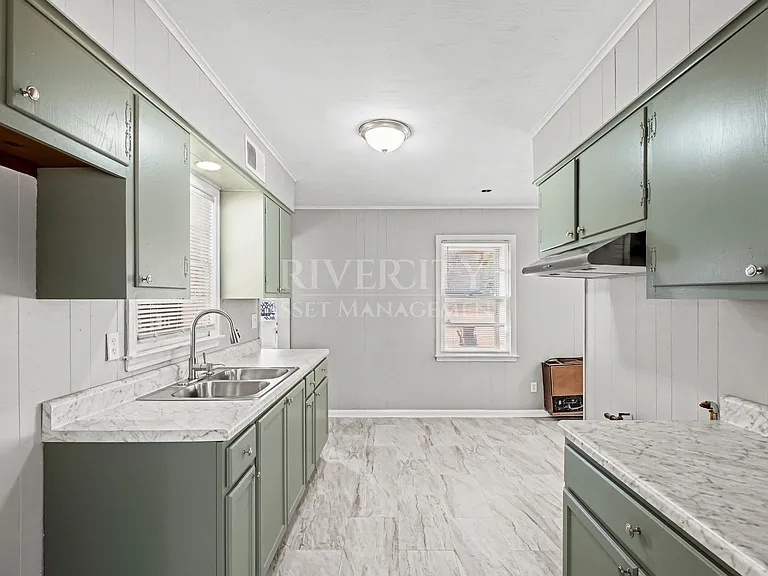 3751 Charles Dr — Photo 10