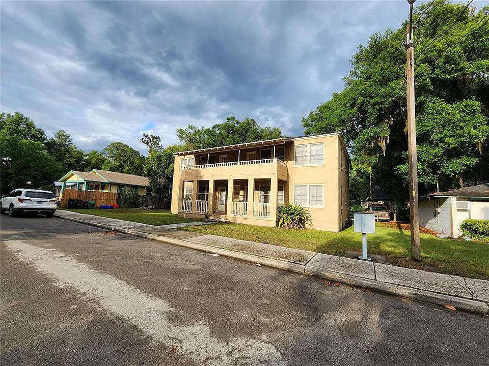 1st image of 311 SE 8th St #4