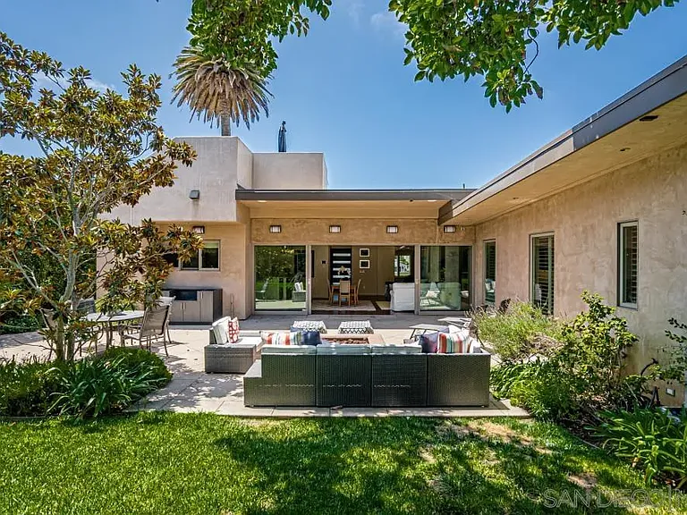 7967 Paseo Del Ocaso — Photo 30
