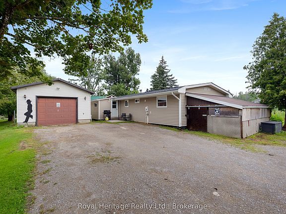 2nd image of 14 Stoney Creek Rd