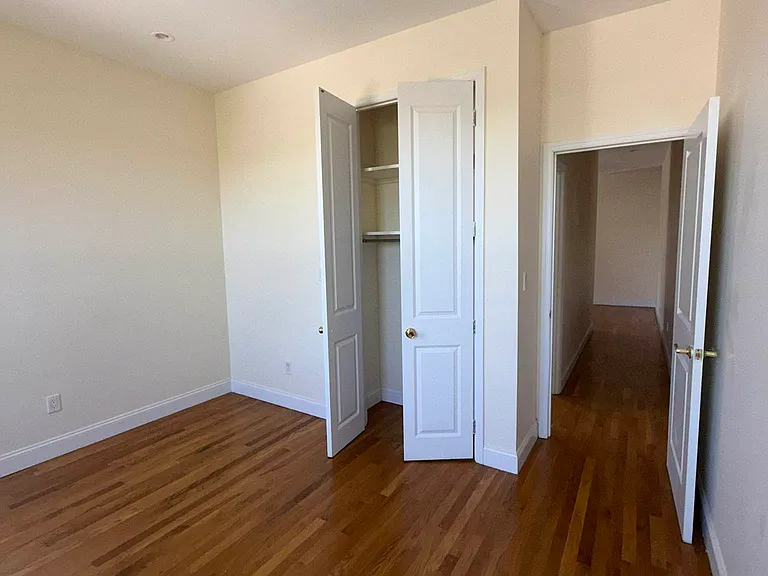 200 Linden Blvd #3C — Photo 4