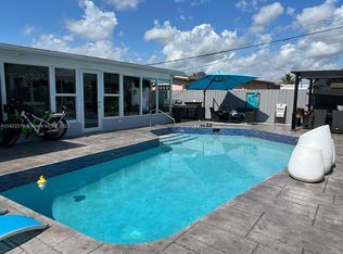 8301 NW 25th St, Sunrise, FL 33322