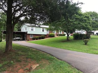 3311 Wide Country Rd, Pfafftown, NC 27040