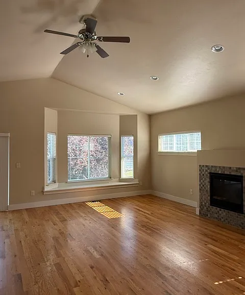 4213 Brenden St — Photo 2