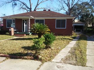1915 College Cir N, Jacksonville, FL 32209
