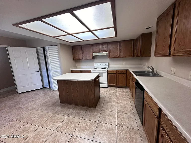 16421 E Ashbrook Dr #A — Photo 7