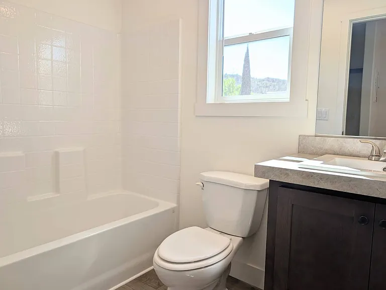 400 Sulphur Bank Dr #64 — Photo 6