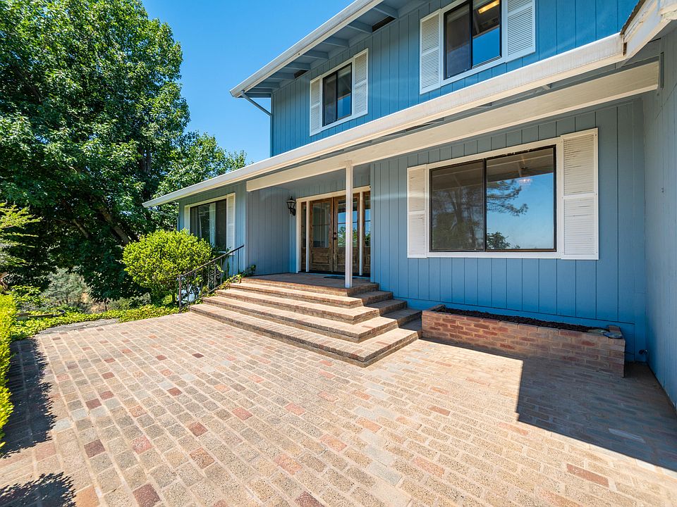 1st image of 15046 Vista Knolls Dr