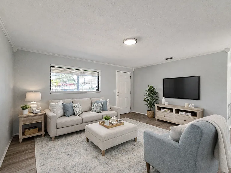 7740 Arble Dr — Photo 8