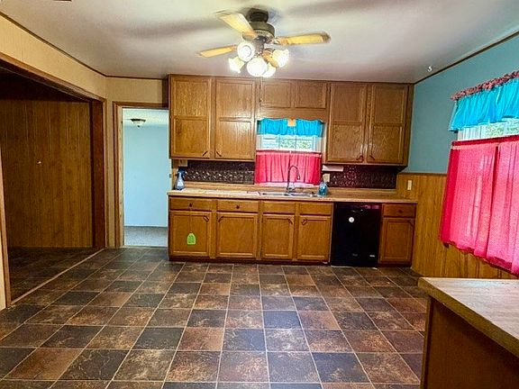 3rd image of 5222 Cedar Dr