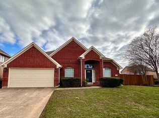 108 Dorsett Dr, Irving, TX 75063