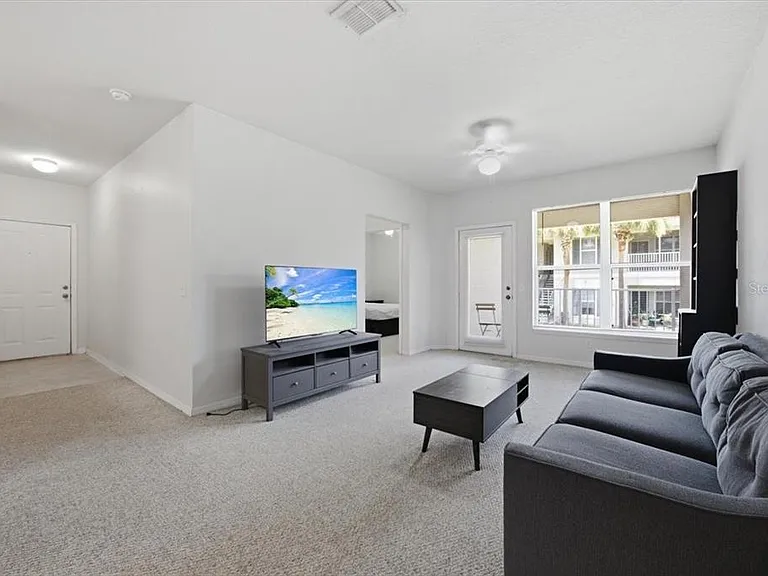 4008 Hemingway Cir — Photo 3