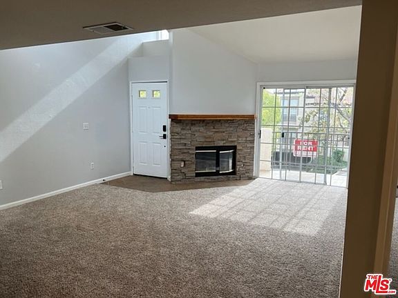 5th image of 24129 Del Monte Dr Unit 160