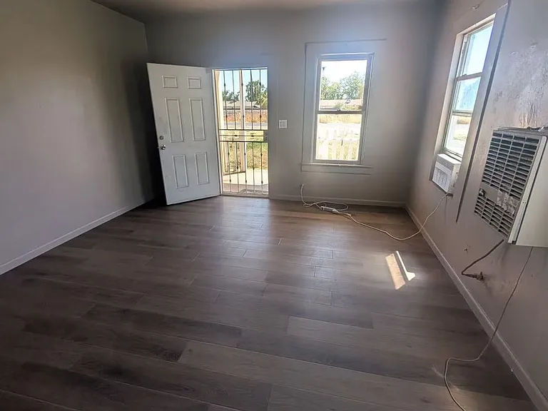 1553 E Santa Fe Ave — Photo 6