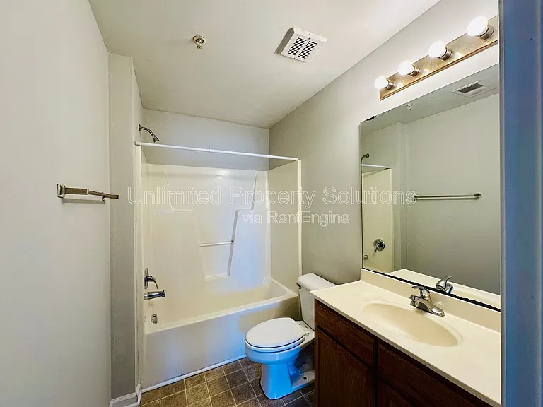 370 S Kerr Ave #105 — Photo 12