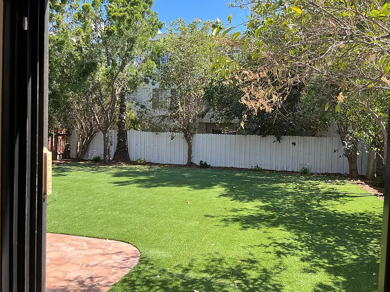 20230 Stagg St — Photo 31