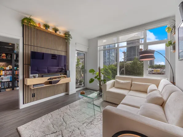 2351 Beta Ave #Townhouse 307, Burnaby, BC V5C 5L7